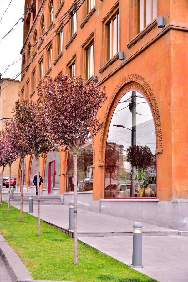 Metropol Hotel Erevan Exterior foto